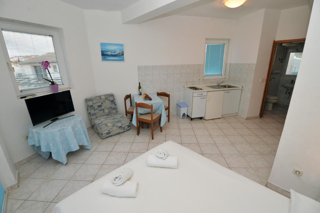 Apartman Mana, Murter Exterior photo