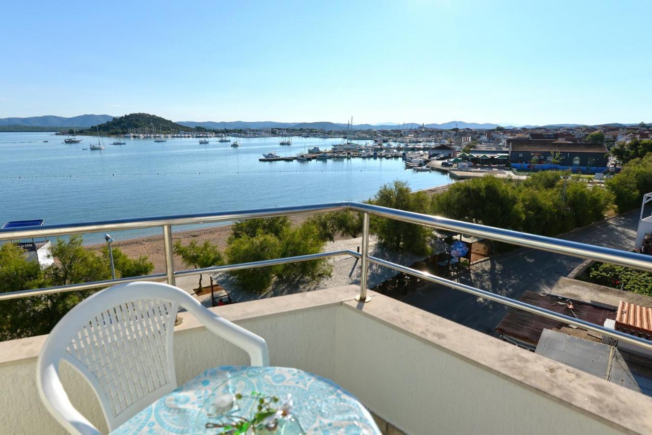 Apartman Mana, Murter Exterior photo